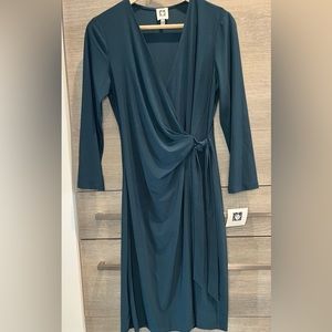 Anne Klein green v-neck dress